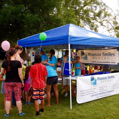 814_Tent_at_the_park_with_kids 814_Tent_at_the_park_with_kids